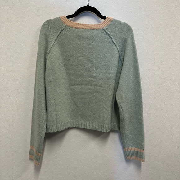 Elegant Mint and Beige Women's Cardigan - Picture 4 of 4